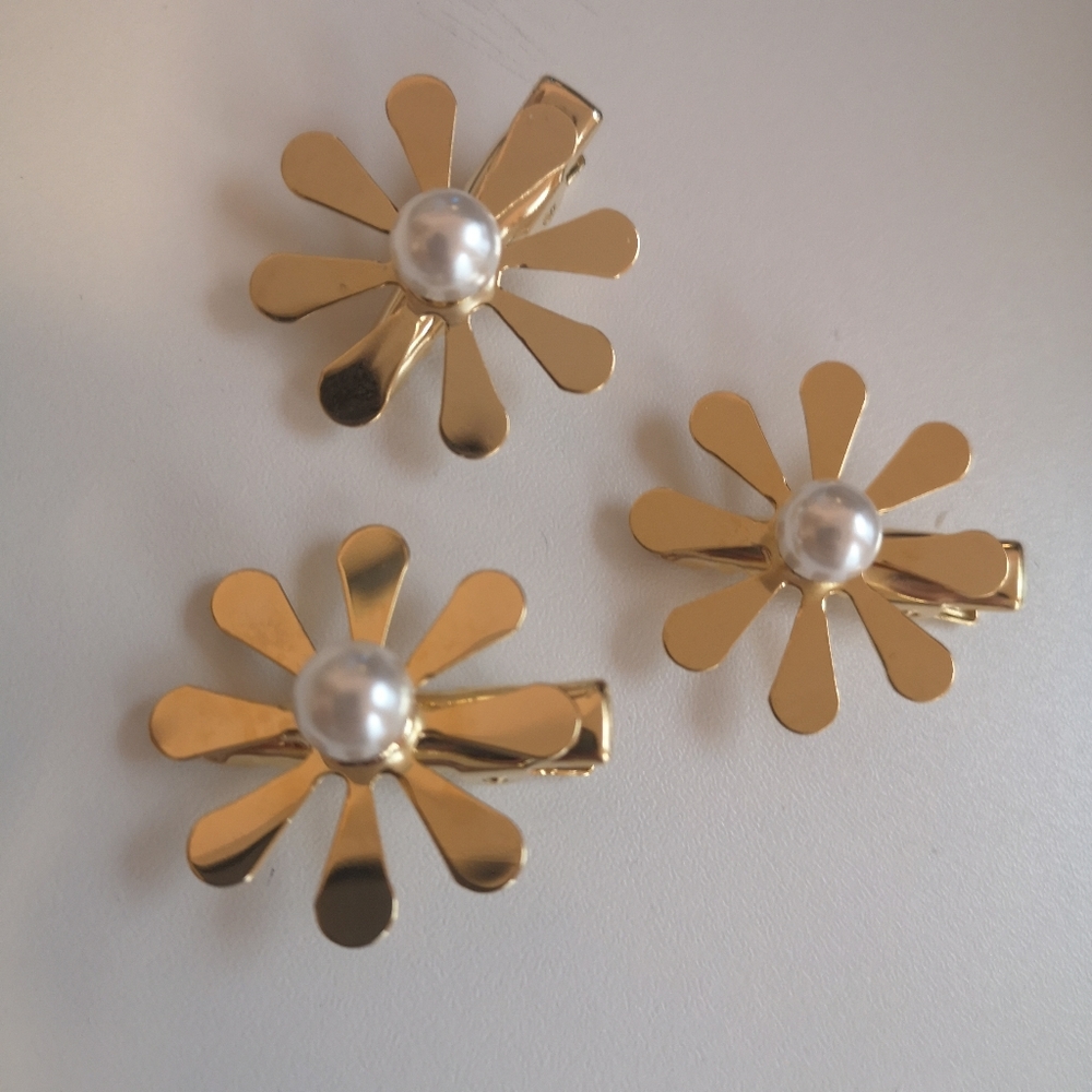 Lelet NY daisy hair clips set of 3
